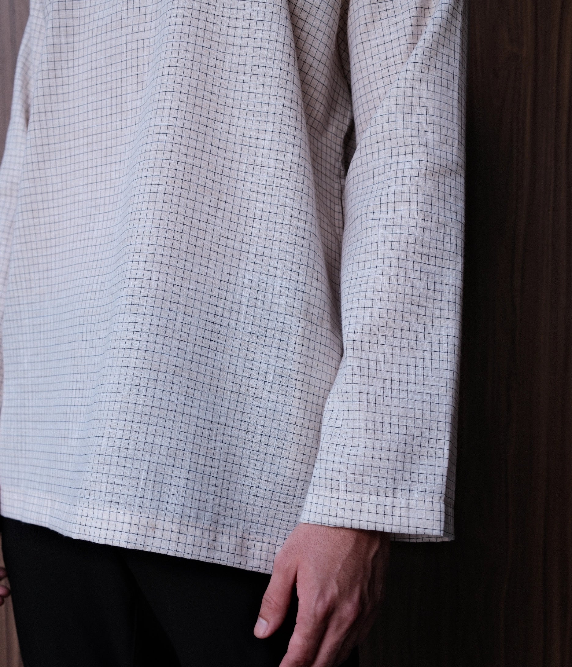 color-dark-cream-small-checkered