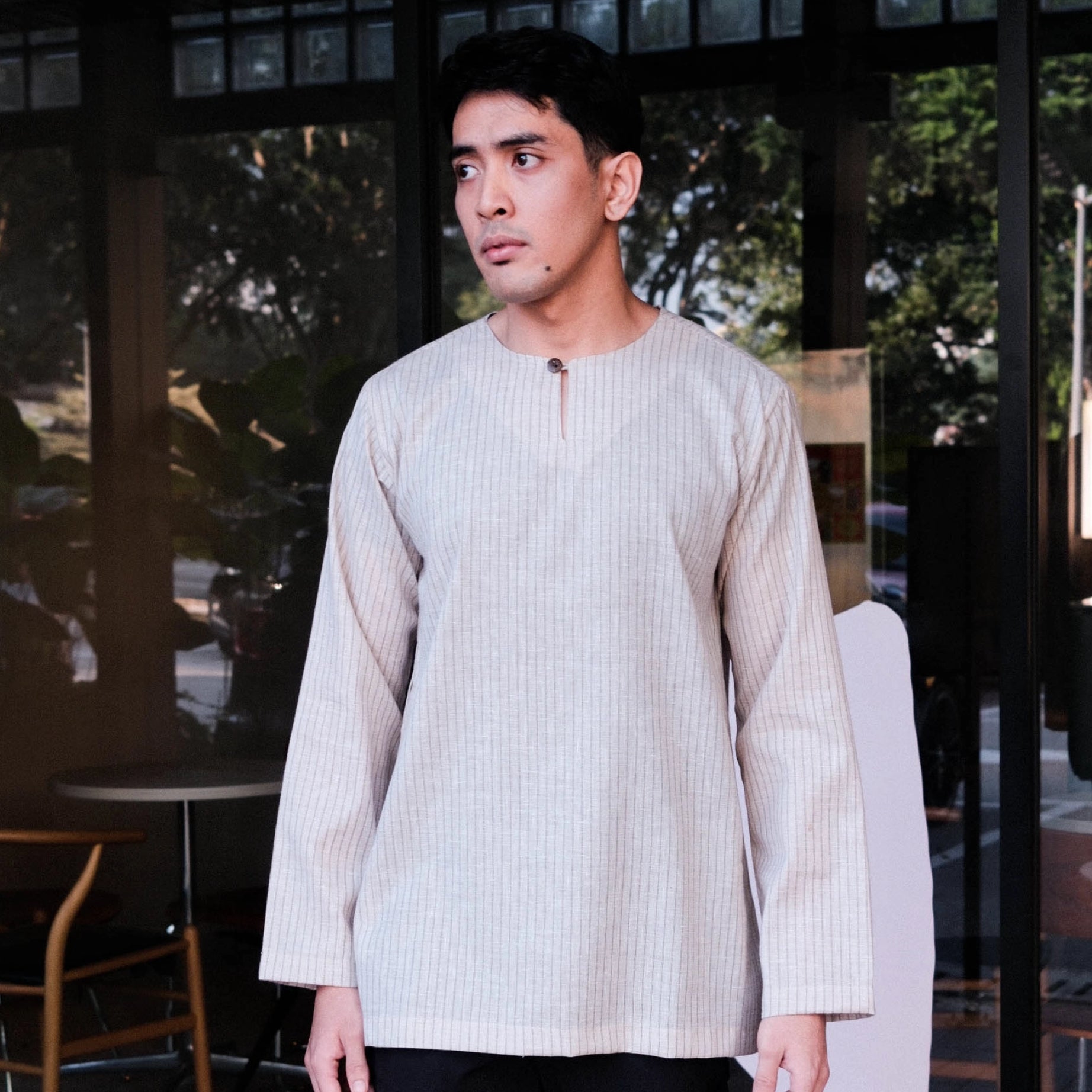 color-light-cream-stripes