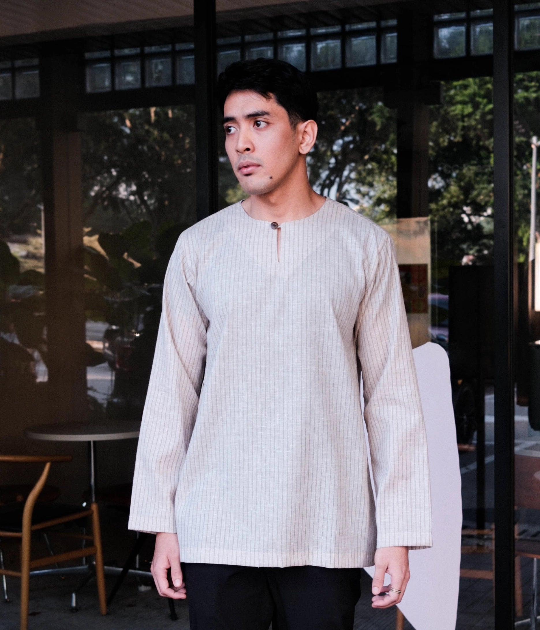 color-light-cream-stripes